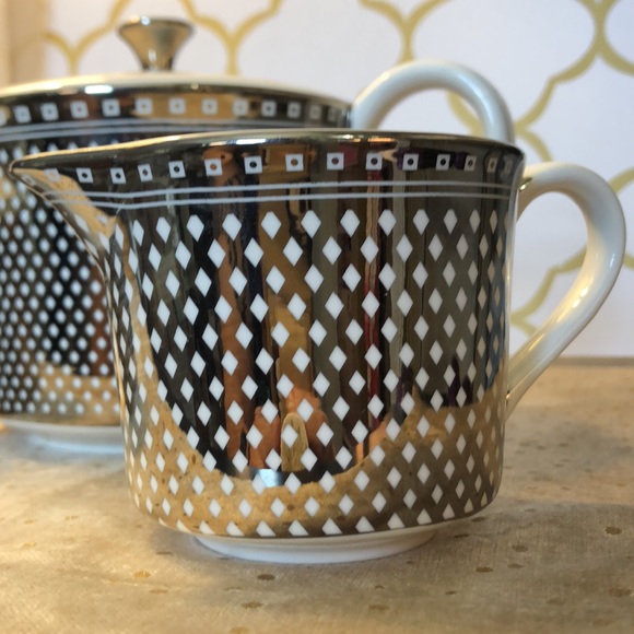 Grace’s Teaware silver geometric teapot, sugar, & creamer set. Good condition. - Picture 3 of 16